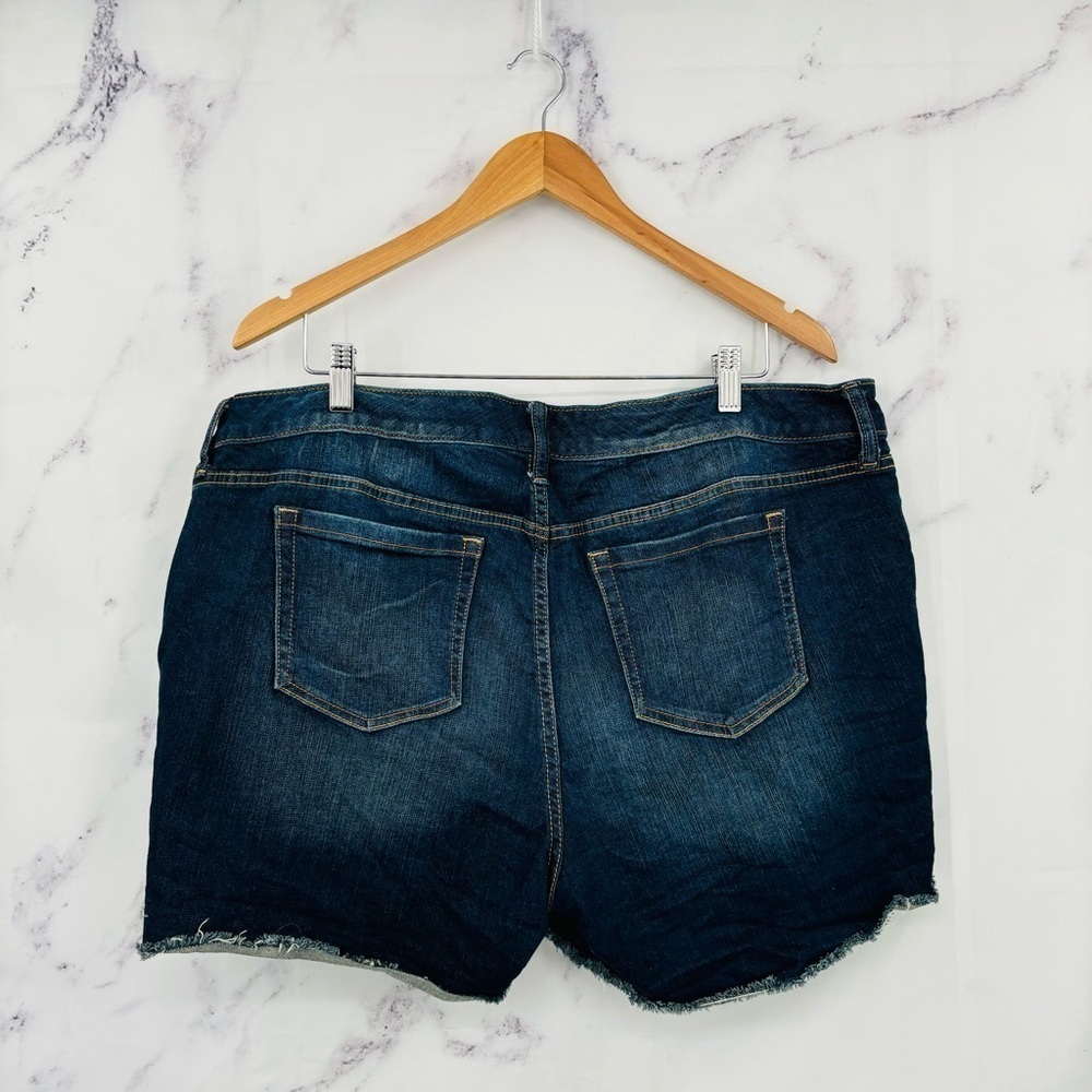 Torrid Dark Wash Distressed Jean Shorts - Picture 4 of 4